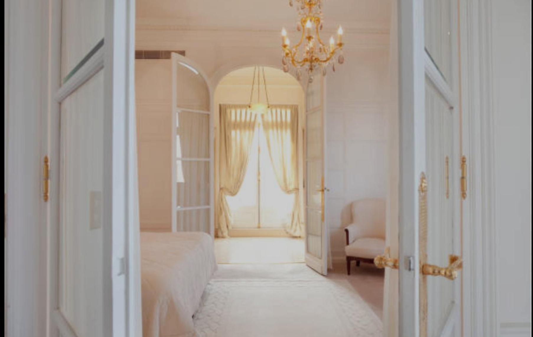 Empress Madani Palace Hotel Surrey Extérieur photo