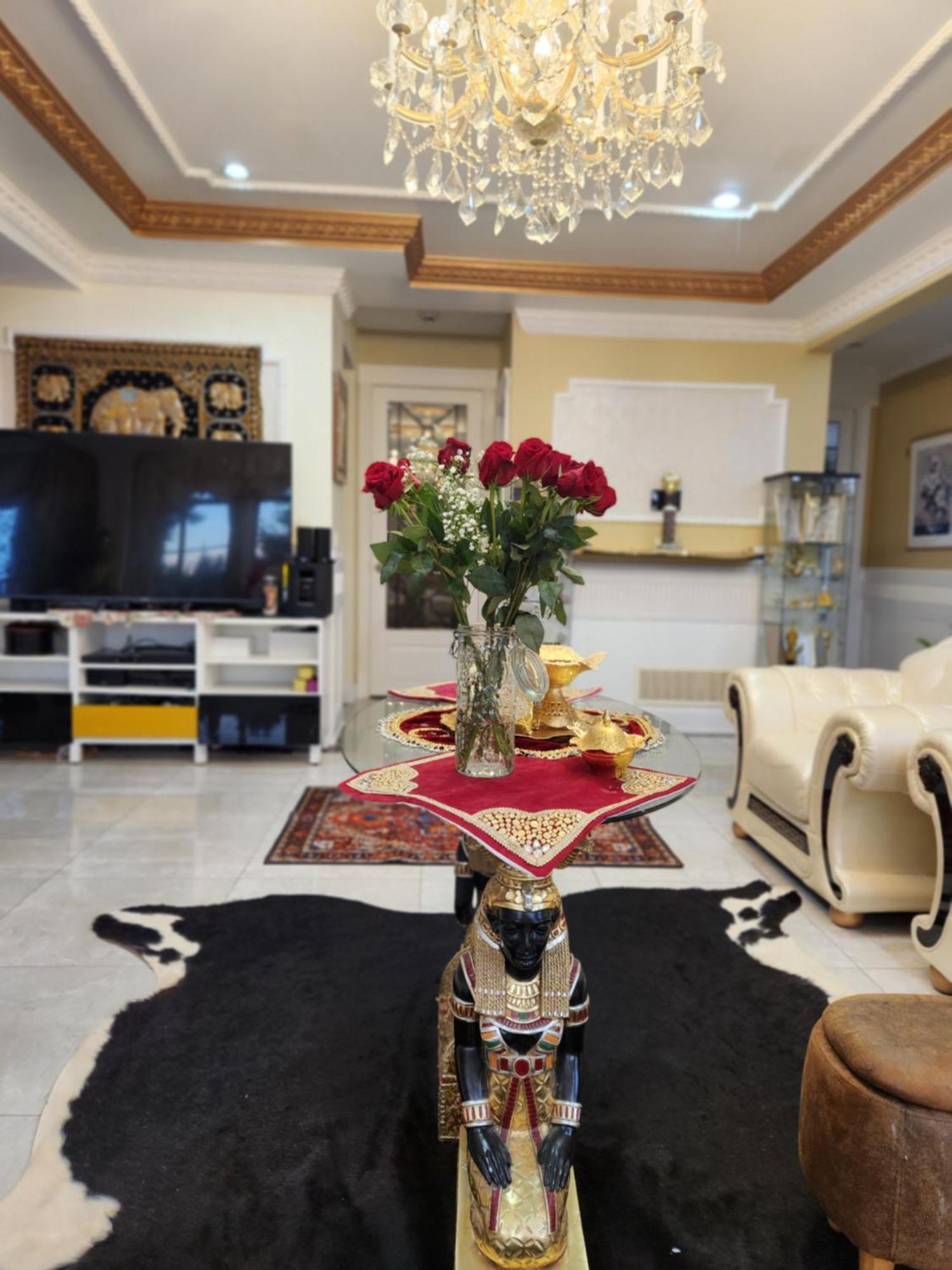 Empress Madani Palace Hotel Surrey Extérieur photo